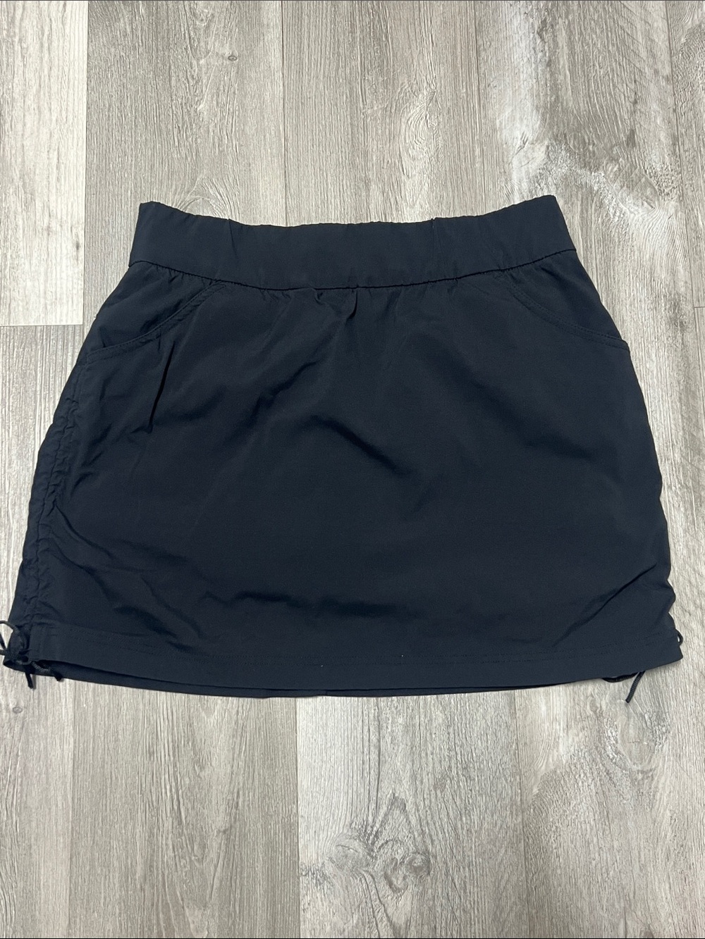 Columbia Women's All Seasons Ruched Skort/ black / size L